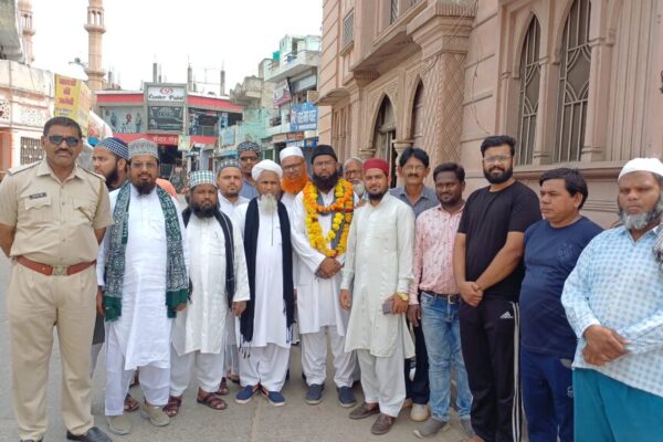 मुकद्दस उमराह सफर से लौटे नायब शहर काजी मोहम्मद सादिक उस्मानी, शहरवासियों ने दी मुबारकबाद